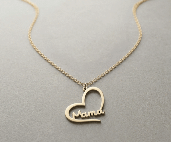 Este elegante Collar Corazón Mamá Calado fusiona ternura y diseño contemporáneo. El colgante presenta una silueta de corazón abierto que integra delicadamente la palabra "Mama" en trazos fluidos. Fabricado en acero inoxidable con acabado en oro de alta calidad, es una joya resistente y llena de significado, ideal para honrar el amor materno cada día.